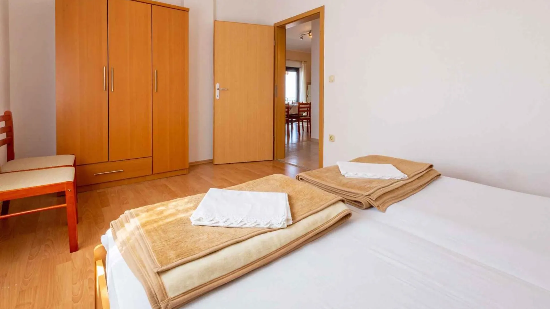 Apartment In Crikvenica 14098 دْغاماي